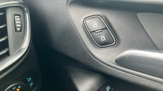 Ford Puma 1.0 EcoBoost Hybrid mHEV Titanium First Ed 5dr Petrol Hatchback